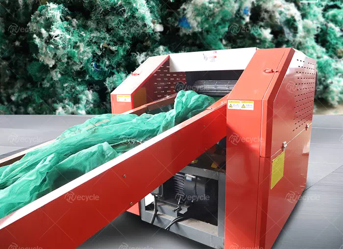 Process for recycling jelly filled cable